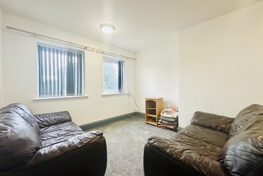 3 bed flat, Trent Bridge Buildings, West Bridgford, Nottingham, NG25FB - Image 3